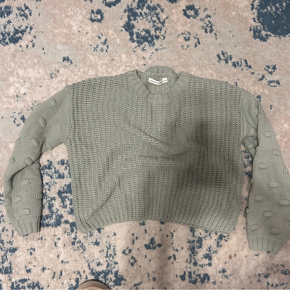 Cropped, Perfect condition, pastel green